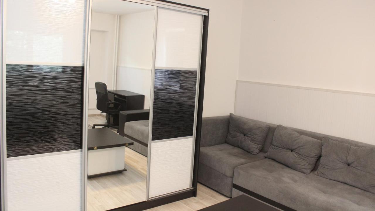 Holidays Host Splaiul Unirii Bucureşti Ngoại thất bức ảnh