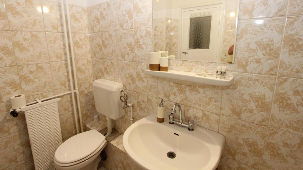 Holidays Host Splaiul Unirii Bucureşti Ngoại thất bức ảnh